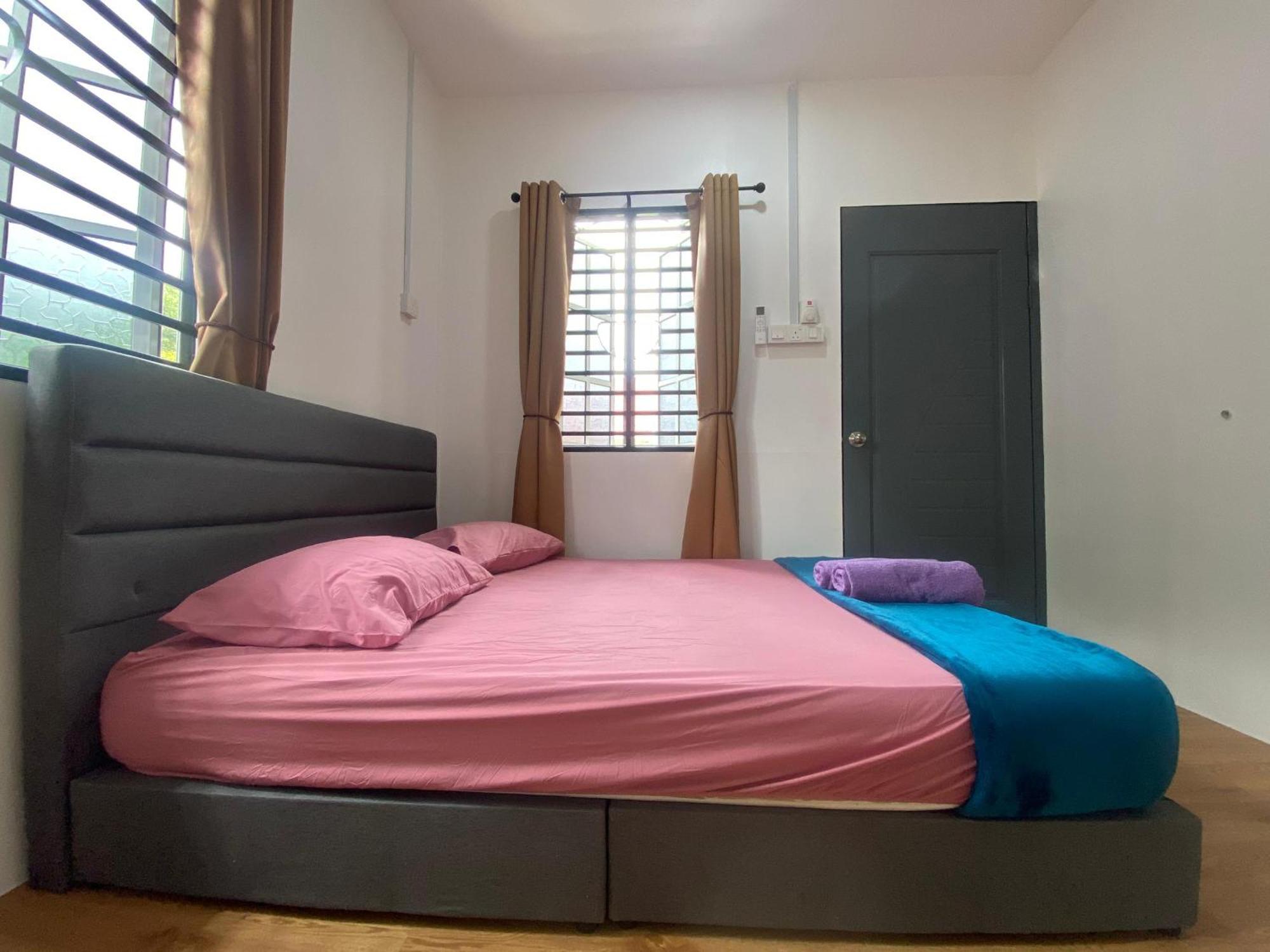 Roomstay Cikgu Mie Байан-Лепас Экстерьер фото